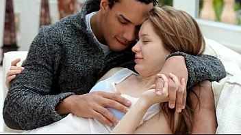 play Maman apprend à sa fille adolescente comment avoir un film de sexe xnxx