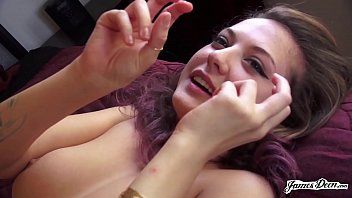 play Mulher magra faz sexo hardcore no carro como ela mais gosta - xxx filmes