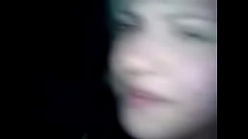 play La belle blonde fait du xxx jusqu'à ce qu'elle n'en puisse plus
